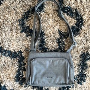 Vera Bradley Lighten Up RFID Little Hipster NWOT in Zen Gray